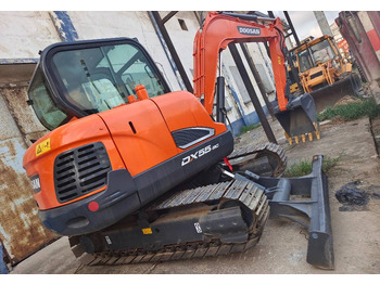 Mini excavator Doosan DX55-9C: picture 1