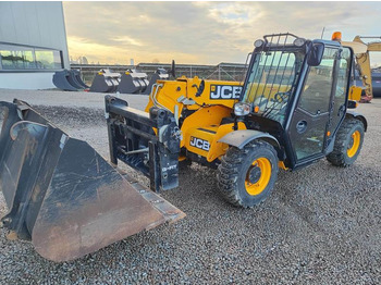 Wheel loader Jcb 525-60: picture 2