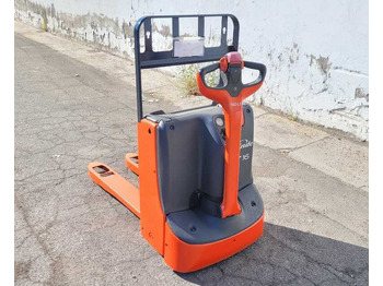 Pallet truck LINDE T16