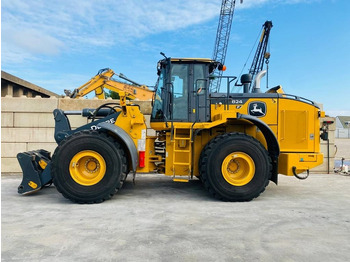 Wheel loader JOHN DEERE