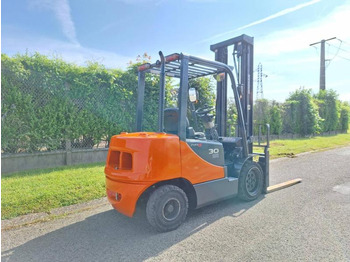 Diesel forklift Doosan D30S 5: picture 5