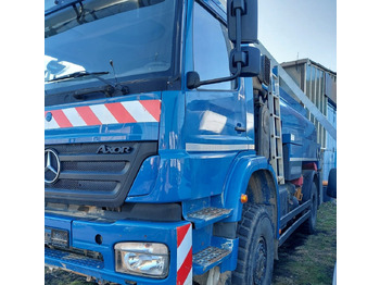 Tank truck Mercedes-Benz Axor 1829 A 4x4 Axor 1829 A 4x4, Willig Tank ca. 8500l, 2 Kammern: picture 2