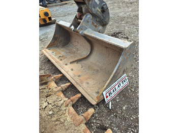 Excavator bucket