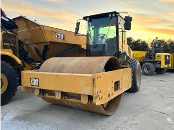 Compactor CATERPILLAR CS64B