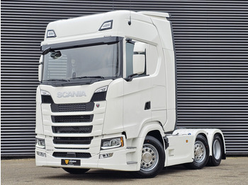 Tractor unit SCANIA S