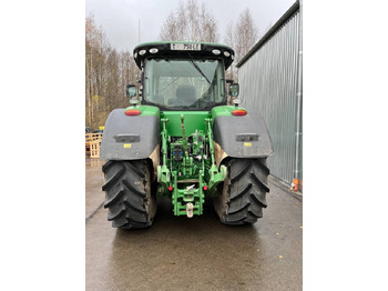 Farm tractor John Deere 8320 R: picture 4