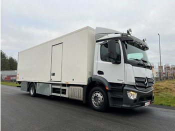 Box truck MERCEDES-BENZ Antos 1824