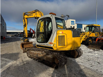 Mini excavator New Holland Kobelco E80 PYÖRITTÄJÄLLÄ: picture 3