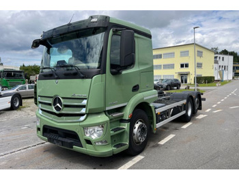 Cab chassis truck MERCEDES-BENZ Actros 2543