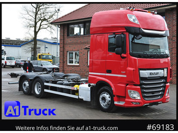 Container transporter/ Swap body truck DAF XF 480