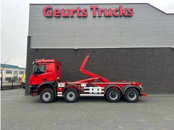 Hook lift truck MERCEDES-BENZ Arocs