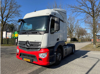 Tractor unit MERCEDES-BENZ Actros 1936