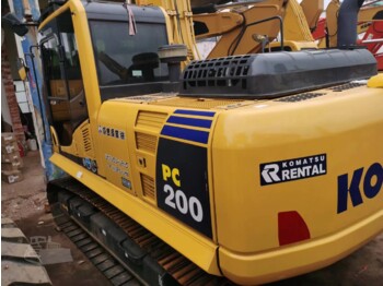 Crawler excavator KOMATSU PC200: picture 2