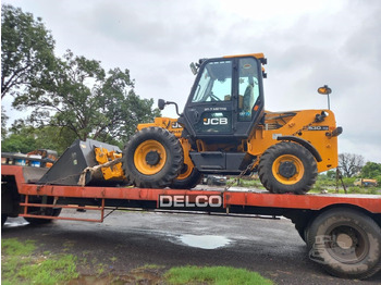 Telescopic handler JCB