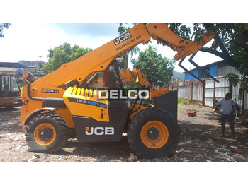 New Telescopic handler JCB 530-70: picture 3