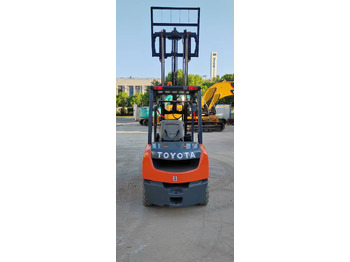 Diesel forklift TOYOTA