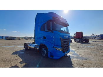 Tractor unit IVECO