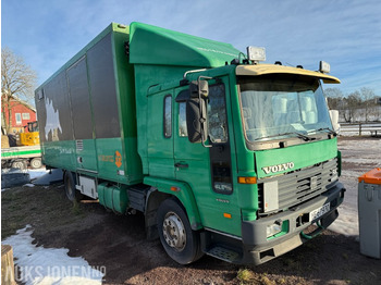 Livestock truck VOLVO FL