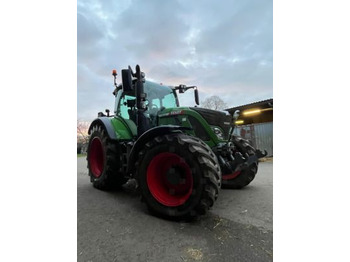 Farm tractor FENDT 724 Vario