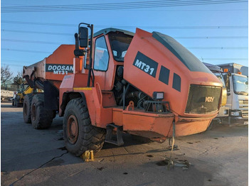 Articulated dumper DOOSAN