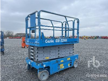 Scissor lift GENIE