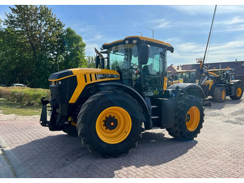 Farm tractor JCB Fastrac 4220