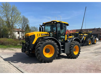 Farm tractor JCB Fastrac 4220