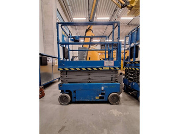 Scissor lift GENIE