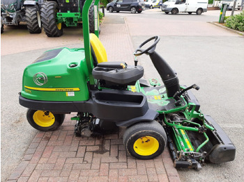 New Garden mower John Deere 2500E Greens triple mower: picture 3