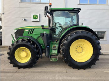 Farm tractor John Deere 6215R: picture 2