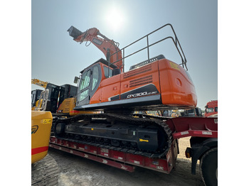 Crawler excavator DOOSAN DX300