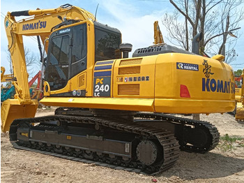 Crawler excavator KOMATSU PC240