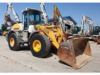 Wheel loader Liebherr L 538: picture 3