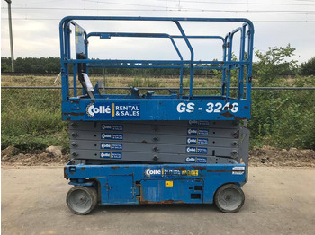 Scissor lift GENIE