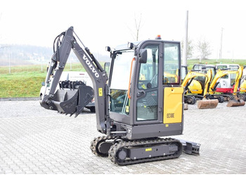 Mini excavator VOLVO EC18E