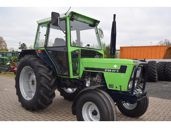 Farm tractor Deutz-Fahr D6507C: picture 3