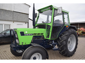 Farm tractor Deutz-Fahr D6507C: picture 4