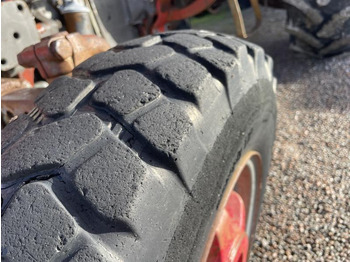 Farm tractor Massey Ferguson 178: picture 4