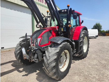 Farm tractor Valtra N163: picture 4