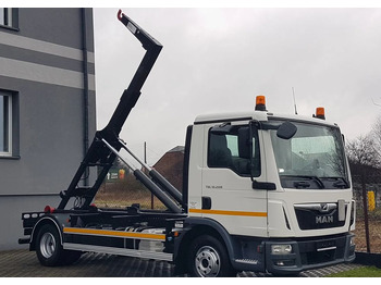Hook lift truck MAN TGL 12.220
