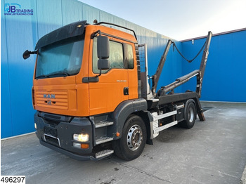 Skip loader truck MAN TGA 18.360