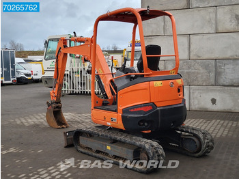 Mini excavator Kubota U27-4: picture 3