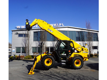 Telescopic wheel loader JCB