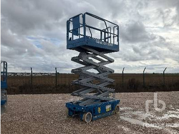 Scissor lift GENIE