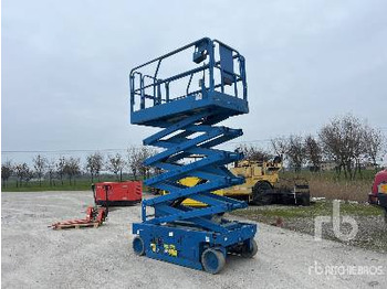 Scissor lift GENIE