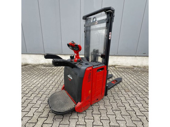 Stacker LINDE L12