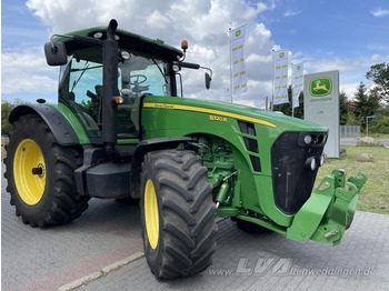 Farm tractor JOHN DEERE 8320R