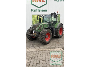 Farm tractor FENDT 724 Vario