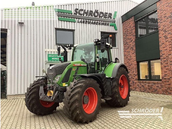 Farm tractor FENDT 724 Vario