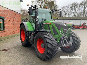 Farm tractor FENDT 724 Vario